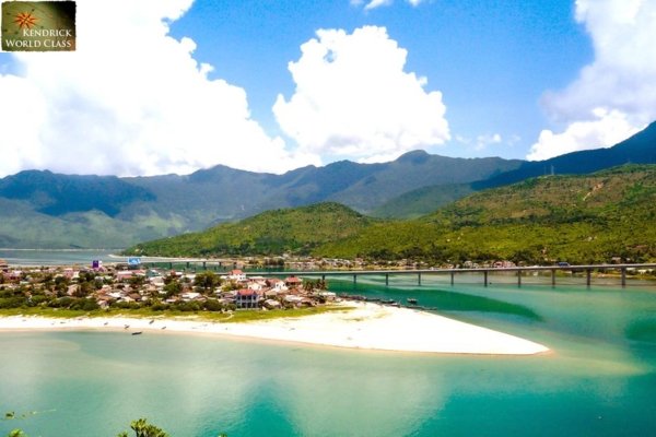Vịnh Lăng Cô