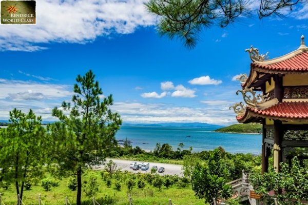 Vũng Chùa - Đảo Yến