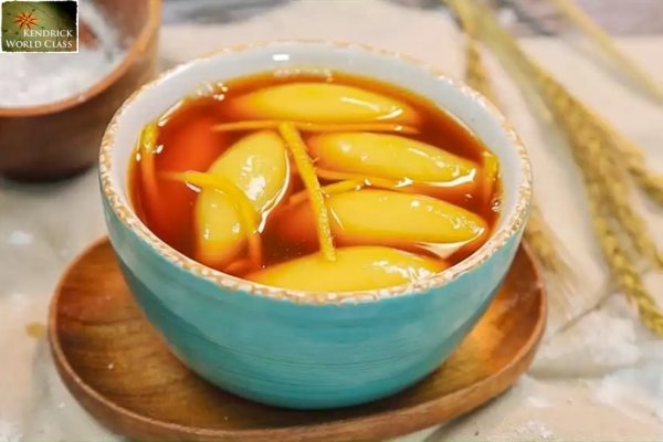 Bánh Trùng Mật Mía