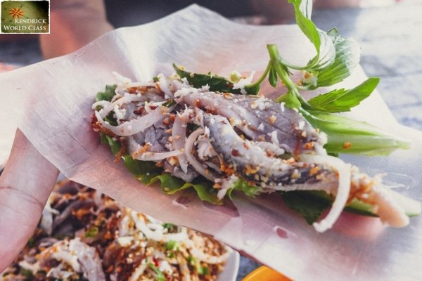 Gỏi Cá Bỗng Sông Lô